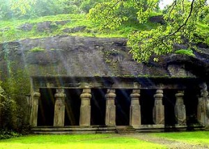 top tourist places in india - elephanta-cave