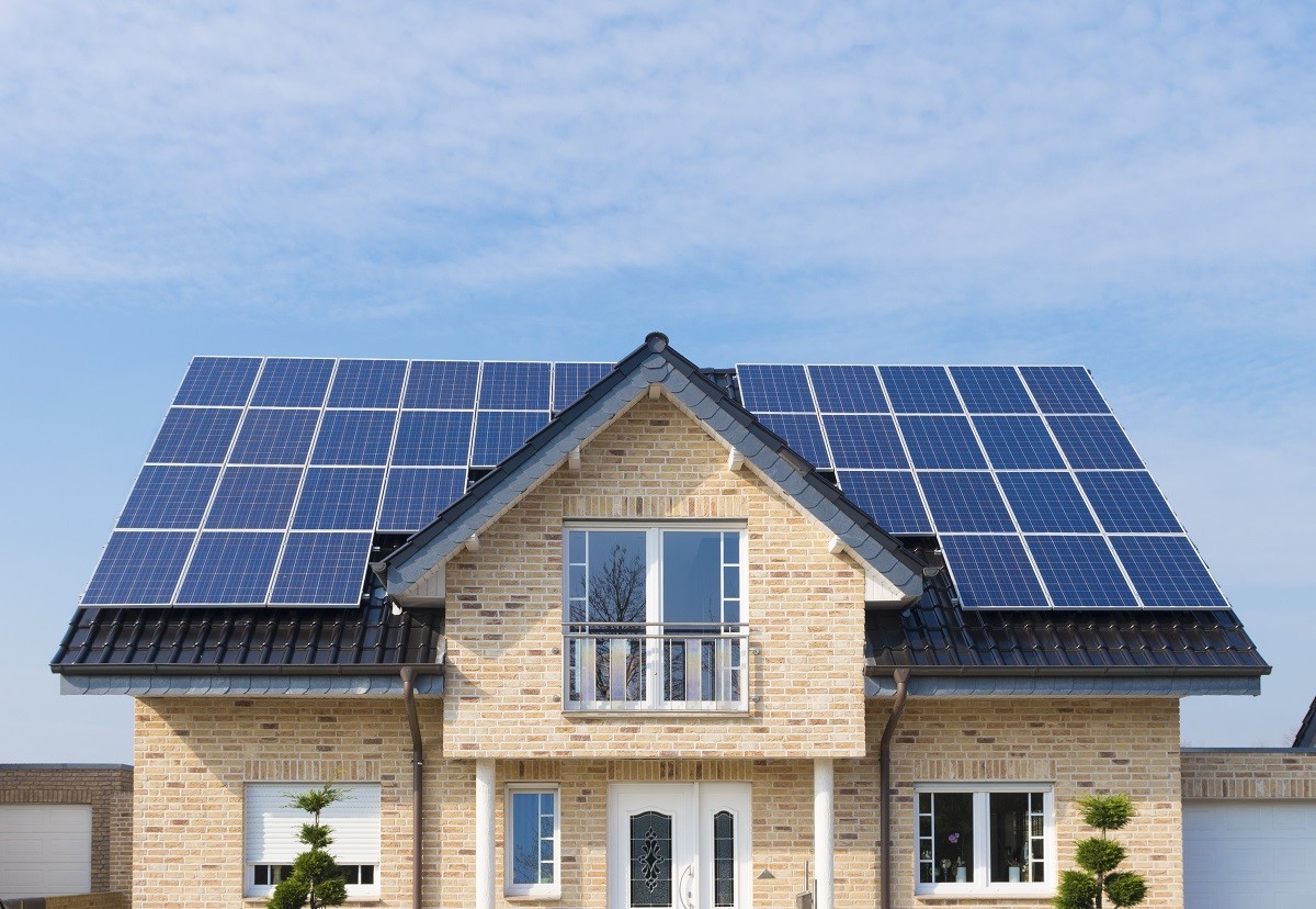 The Pros and Cons of Solar Panel Installation