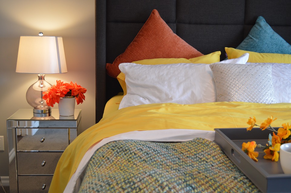 6 Cleaning Tips That Will Keep Your Bedding Pristine