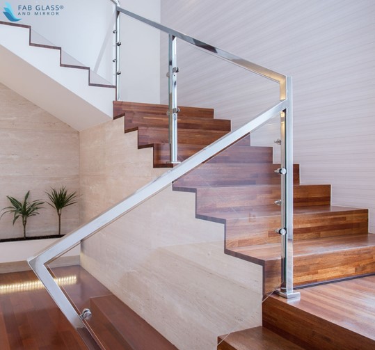 glass-railing-steps