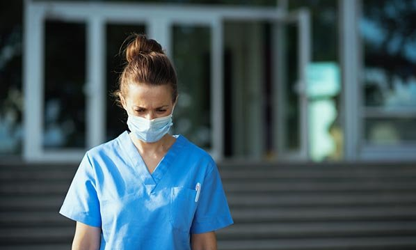 Top 7 Challenges Faced by Nursing School Students