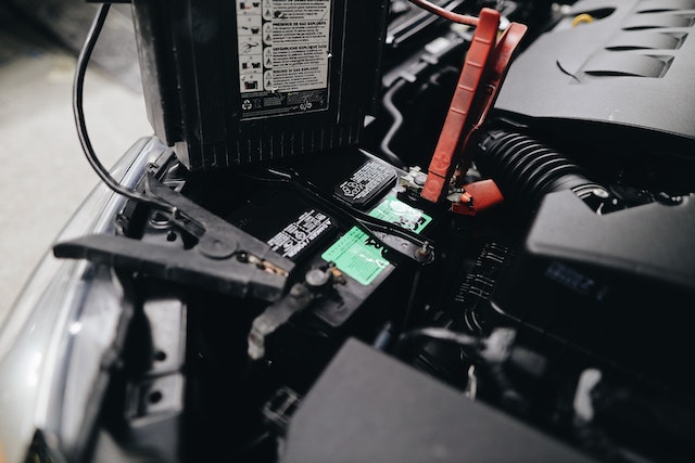 Lithium or AGM Battery for the Power Supply in The Mobile Home