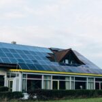 Exploring the Pros and Cons of Switching to Solar Roof Design