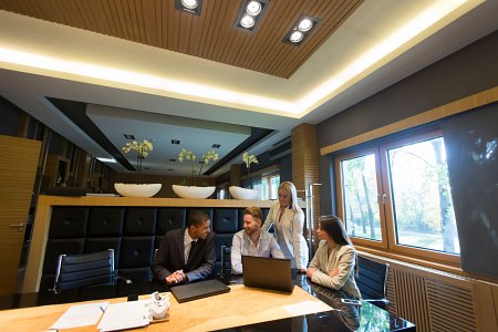 LED lighting in a conference room