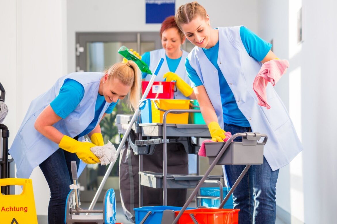 What Are the Advantages of Hiring Commercial Cleaners?